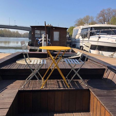 Logement Insolite La Toue Cabanee Centre Ville อองเชร์ ภายนอก รูปภาพ