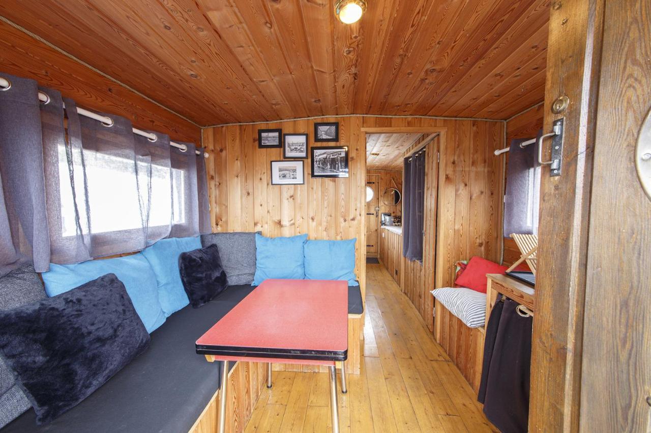 Logement Insolite La Toue Cabanee Centre Ville อองเชร์ ภายนอก รูปภาพ