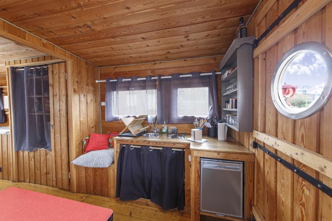 Logement Insolite La Toue Cabanee Centre Ville อองเชร์ ภายนอก รูปภาพ