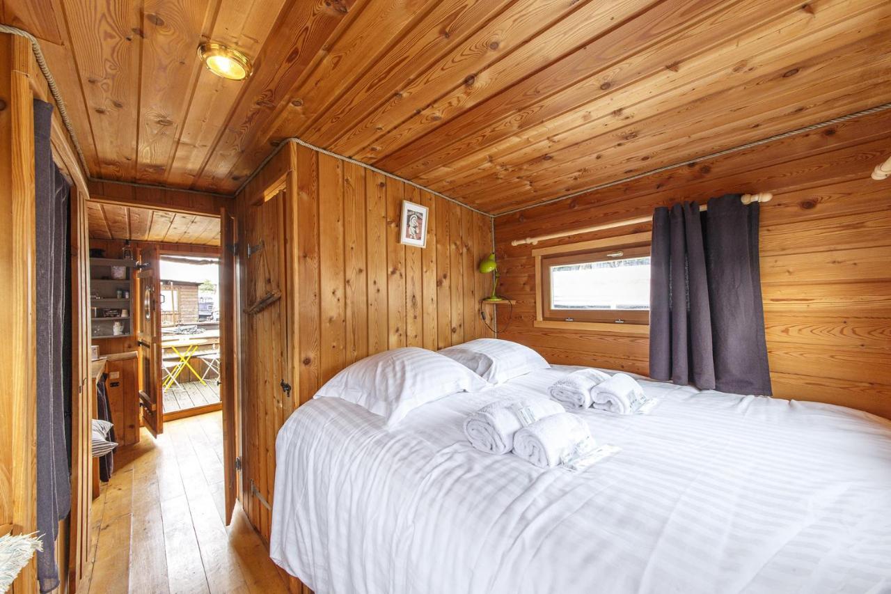 Logement Insolite La Toue Cabanee Centre Ville อองเชร์ ภายนอก รูปภาพ
